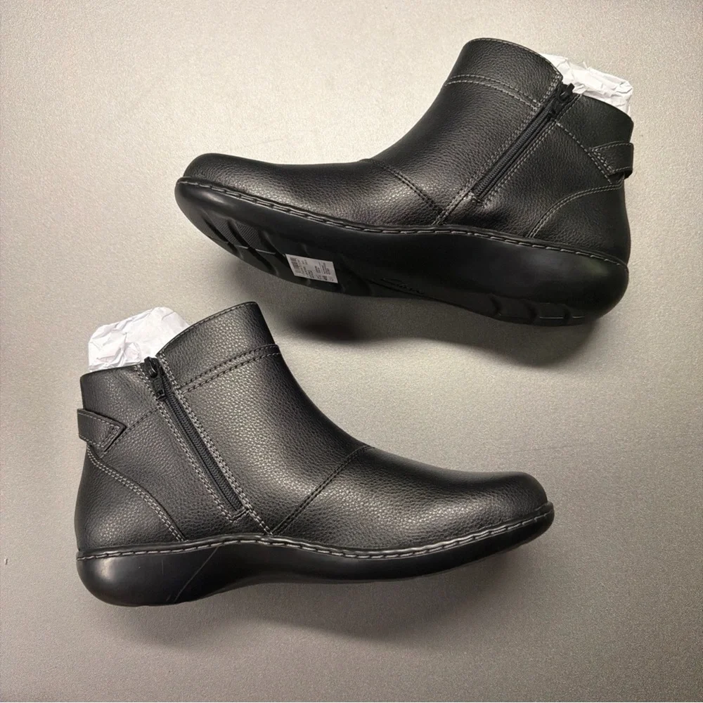 Clarks‎ Ashland Mabel Women's Boot Sz 8.5 Brand New With Box